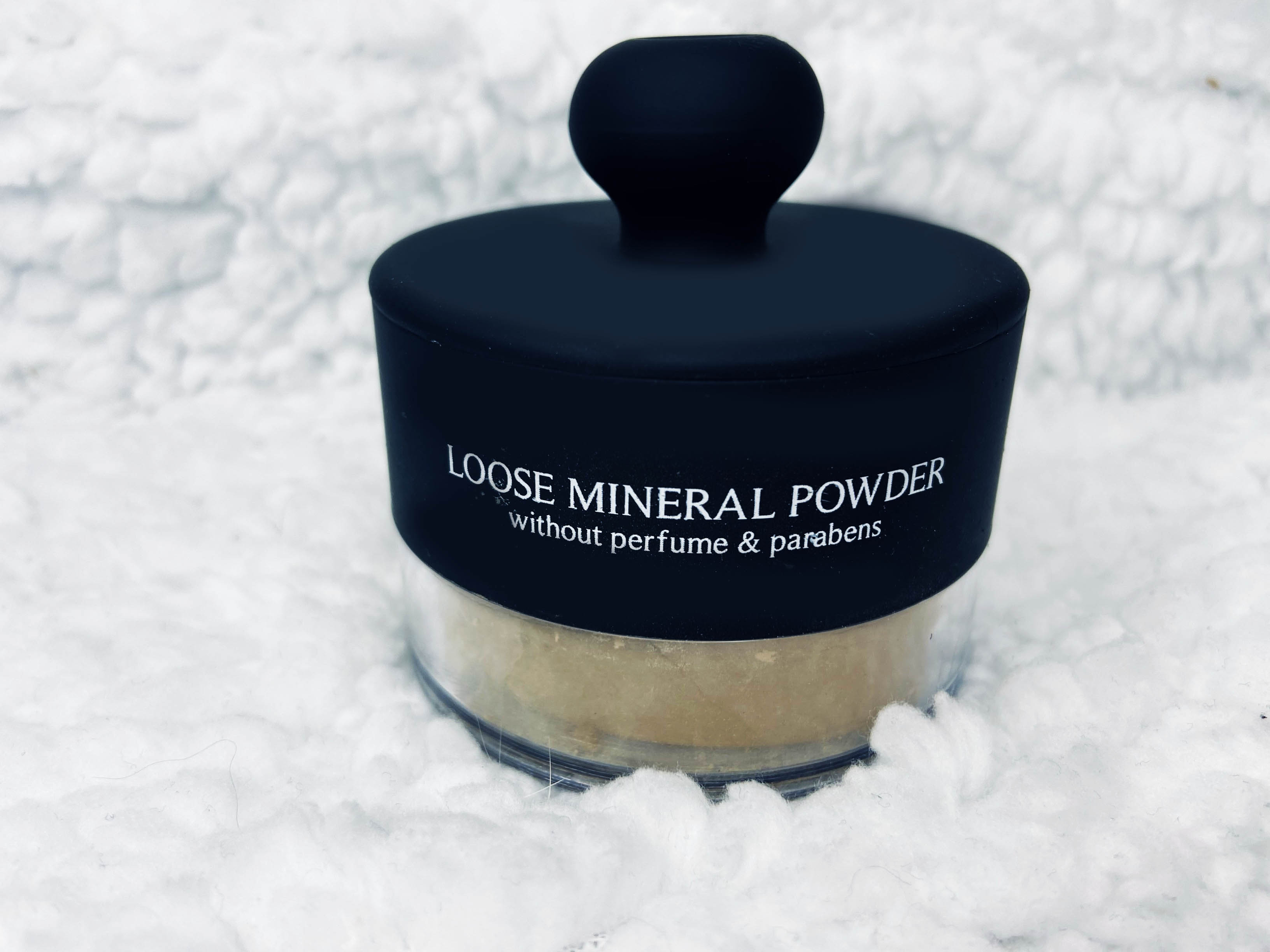 DB Loose Mineral Powder 03 -  fra Dark Blond - nu kun 99 kr. Hos HjemTek 