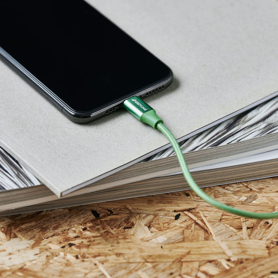 GreyLime Braided USB-C til MFi Lightning Kabel Grøn 1 m -  fra GreyLime - nu kun 189 kr. Hos HjemTek 